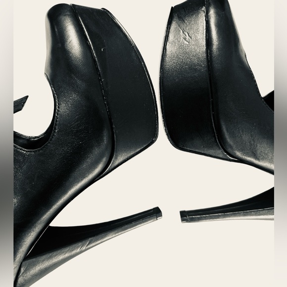 Truth or Dare by Madonna Black Leather zip-up high heel Shoes Size 7.5 - Picture 12 of 16